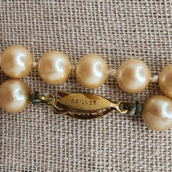 Sophisticated Vintage 1940s GSilver Pearl Necklace. 26" - Picture 2 of 4
